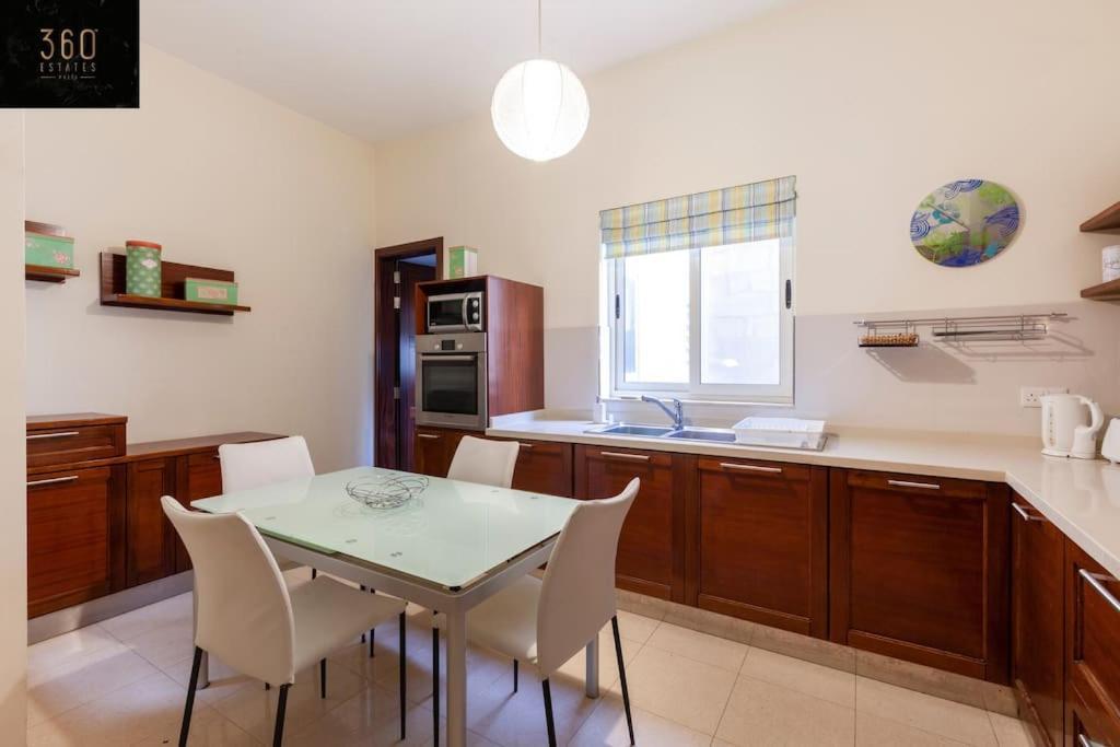 Beautiful, Typical Maltese 4Br Home With Roof Top By 360 Estates Sliema Kültér fotó