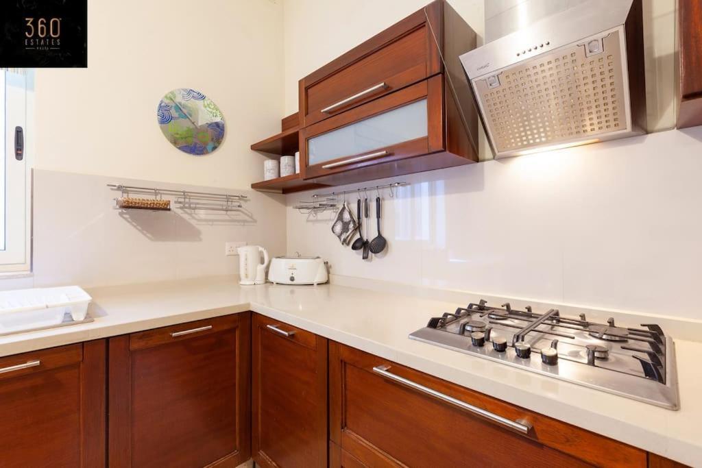 Beautiful, Typical Maltese 4Br Home With Roof Top By 360 Estates Sliema Kültér fotó