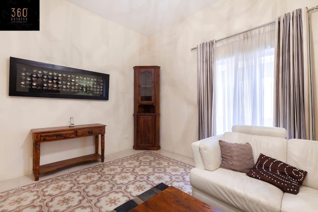 Beautiful, Typical Maltese 4Br Home With Roof Top By 360 Estates Sliema Kültér fotó