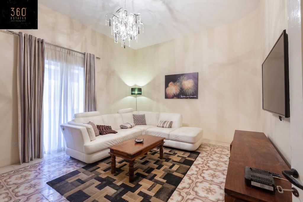 Beautiful, Typical Maltese 4Br Home With Roof Top By 360 Estates Sliema Kültér fotó